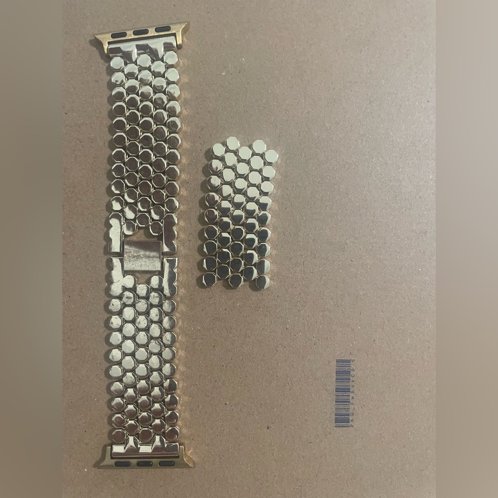 Gold Honeycomb Pattern Apple Watch Band